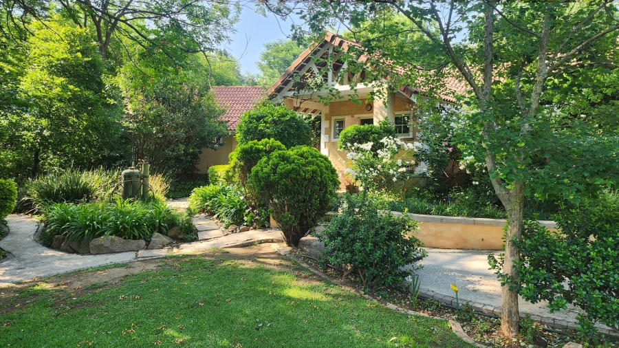 11 Bedroom Property for Sale in Chartwell Gauteng