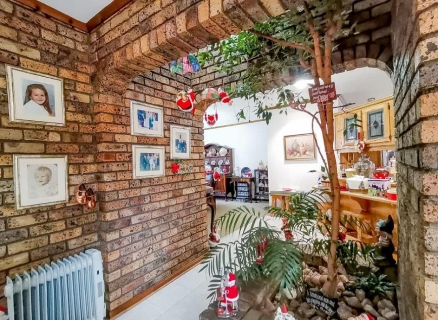 5 Bedroom Property for Sale in Bartlett Gauteng