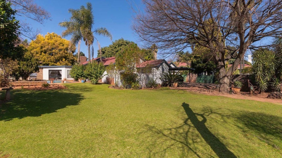 4 Bedroom Property for Sale in Glen Marais Gauteng