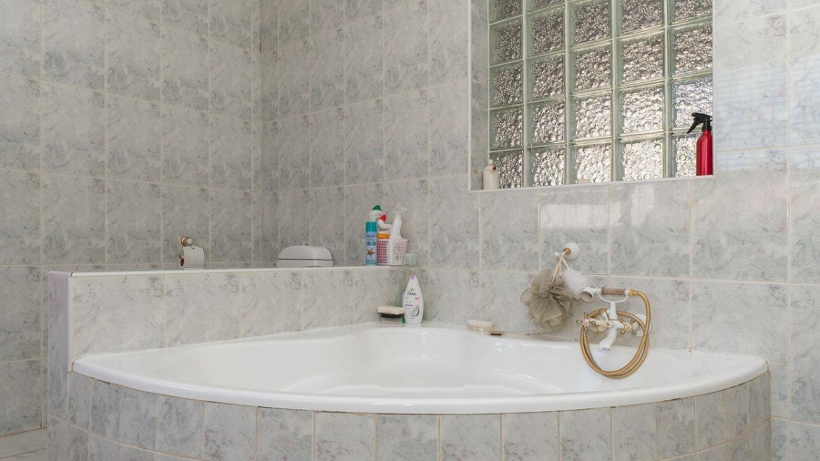 4 Bedroom Property for Sale in Glen Marais Gauteng