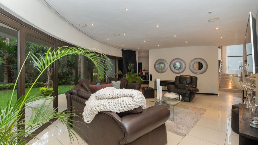 5 Bedroom Property for Sale in Glen Eagle Estate Gauteng