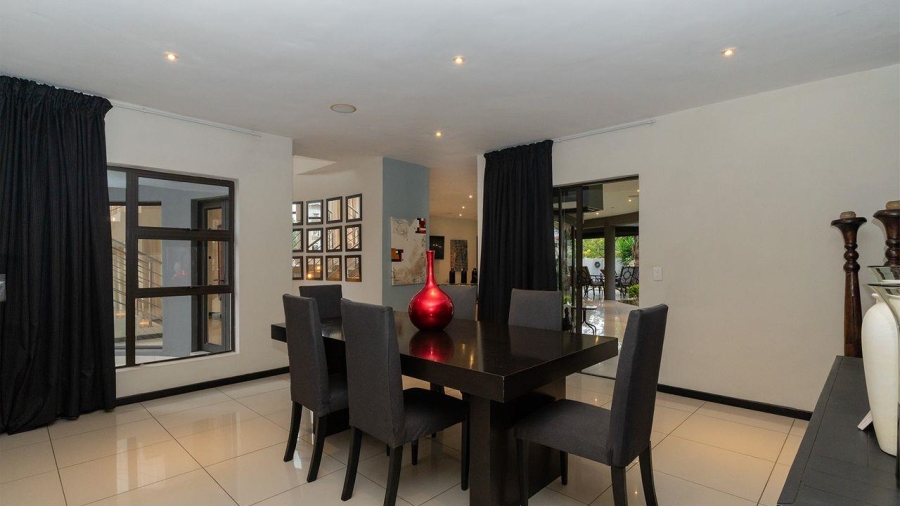 5 Bedroom Property for Sale in Glen Eagle Estate Gauteng