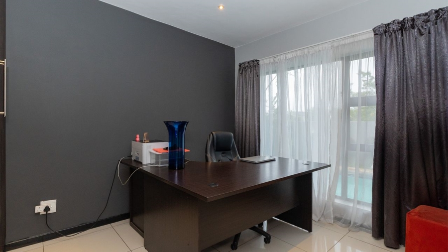 5 Bedroom Property for Sale in Glen Eagle Estate Gauteng