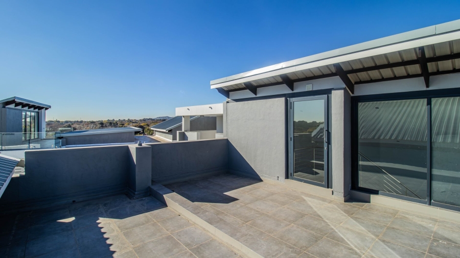 2 Bedroom Property for Sale in Houghton Estate Gauteng