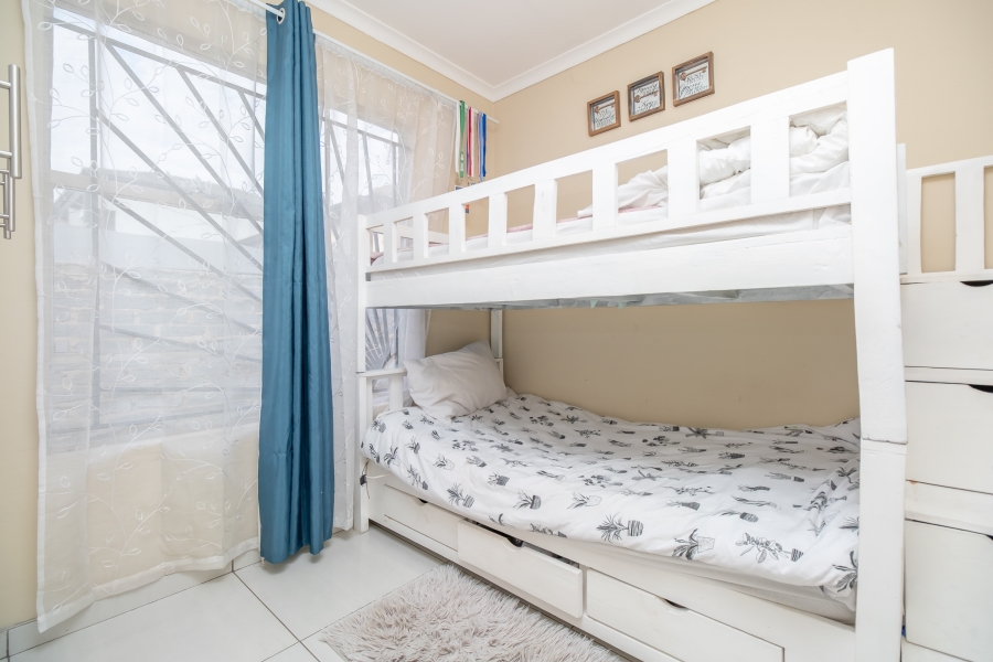 2 Bedroom Property for Sale in Bloubosrand Gauteng