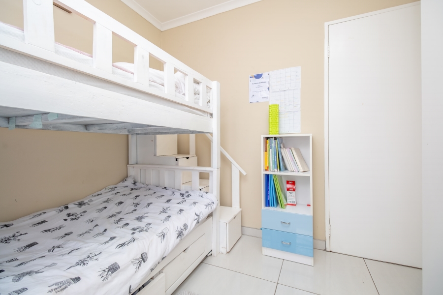 2 Bedroom Property for Sale in Bloubosrand Gauteng