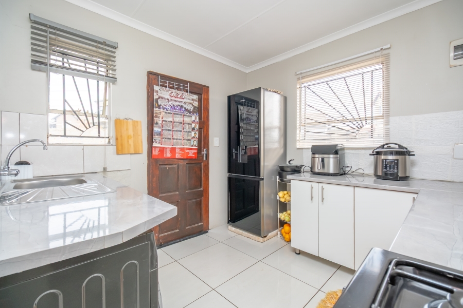 2 Bedroom Property for Sale in Bloubosrand Gauteng