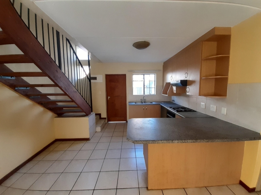 To Let 2 Bedroom Property for Rent in Farrar Park Gauteng