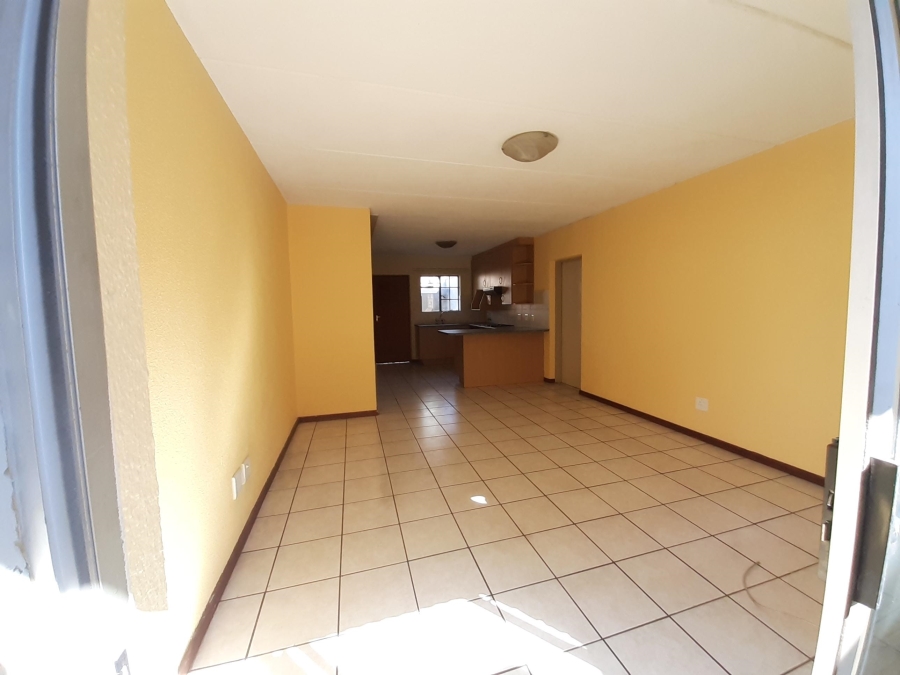 To Let 2 Bedroom Property for Rent in Farrar Park Gauteng