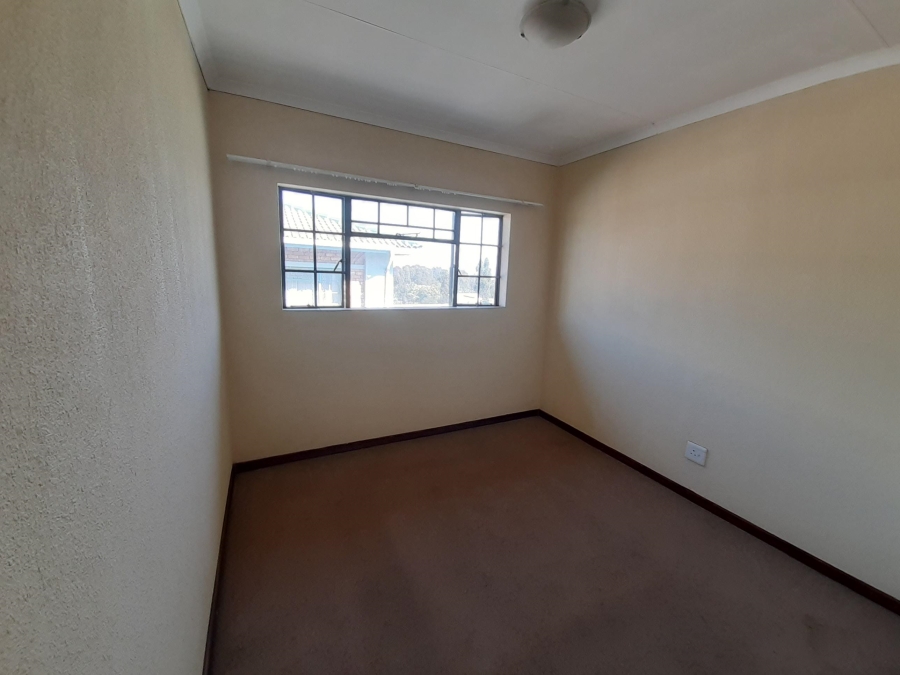 To Let 2 Bedroom Property for Rent in Farrar Park Gauteng