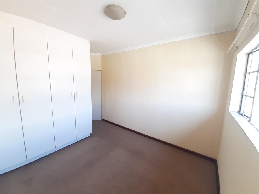 To Let 2 Bedroom Property for Rent in Farrar Park Gauteng
