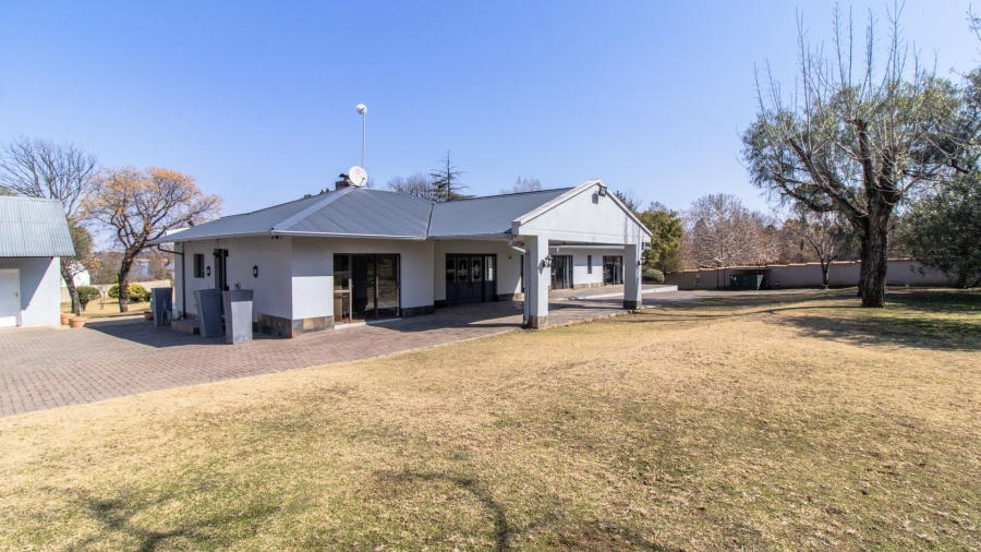 4 Bedroom Property for Sale in Miravaal Gauteng