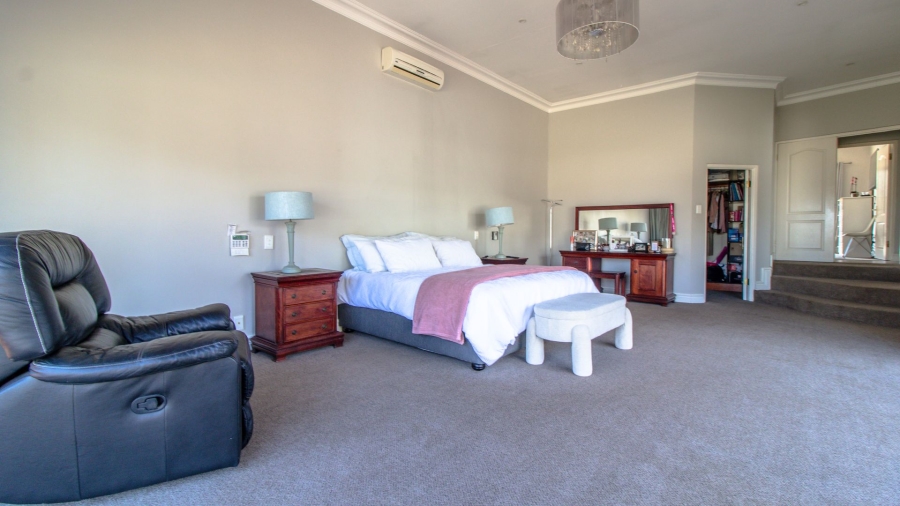 4 Bedroom Property for Sale in Miravaal Gauteng
