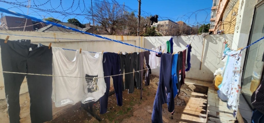 2 Bedroom Property for Sale in Yeoville Gauteng