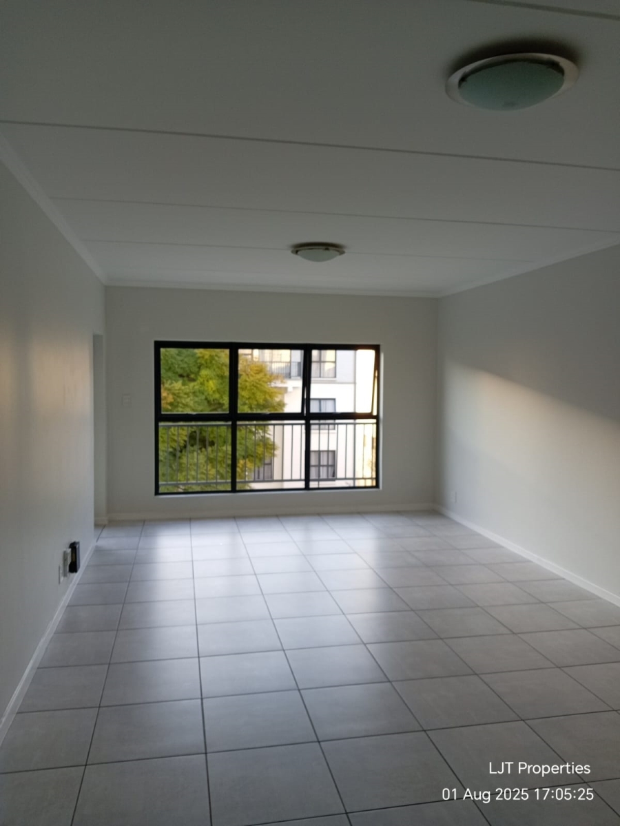 To Let 2 Bedroom Property for Rent in Crowthorne AH Gauteng