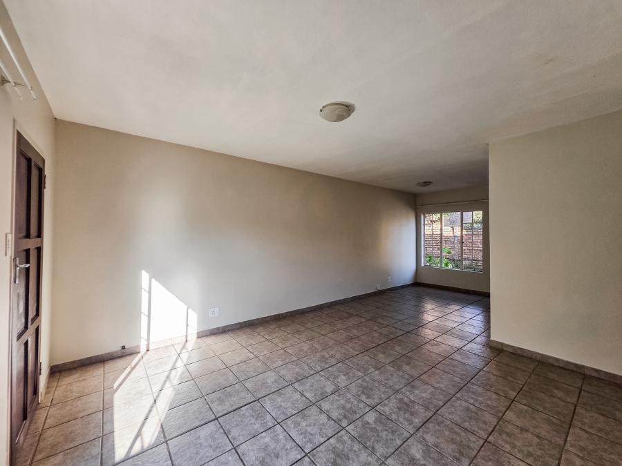 2 Bedroom Property for Sale in Annlin Gauteng