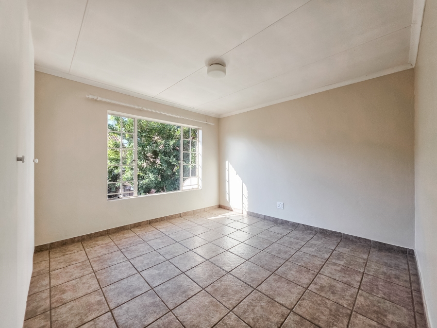 2 Bedroom Property for Sale in Annlin Gauteng