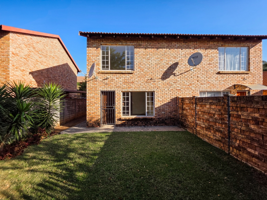 2 Bedroom Property for Sale in Annlin Gauteng