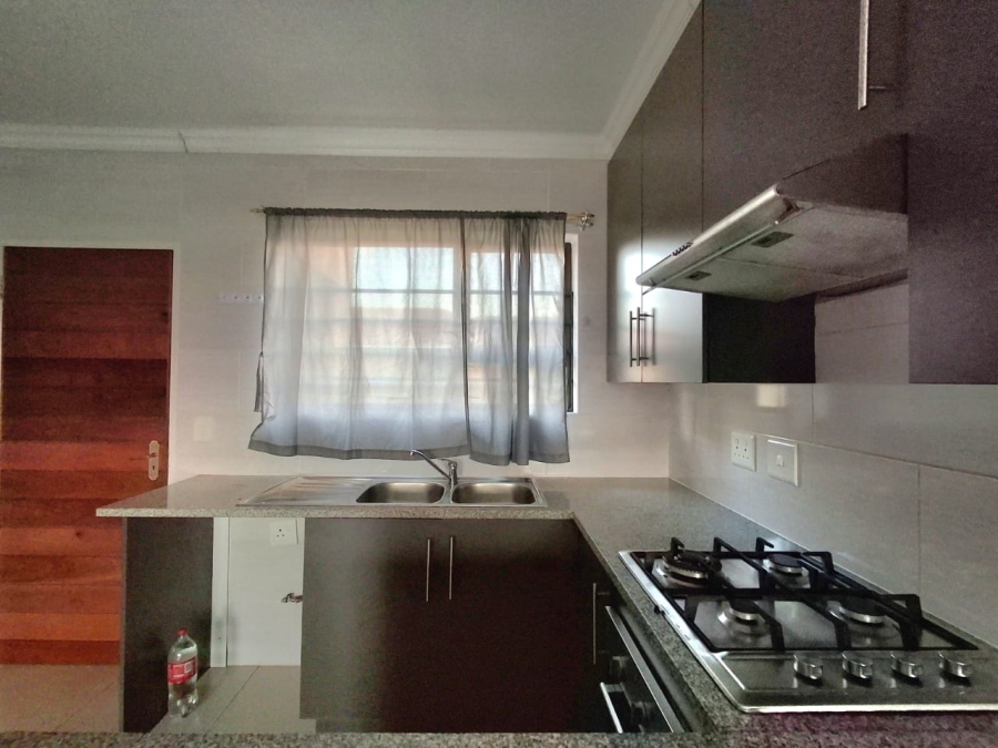 2 Bedroom Property for Sale in Sonneveld Gauteng