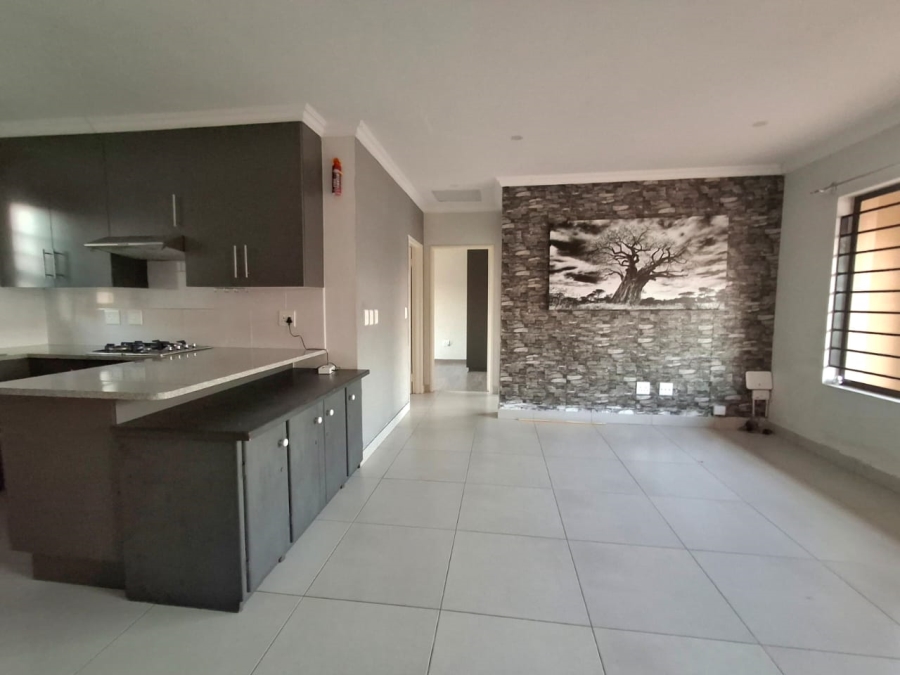 2 Bedroom Property for Sale in Sonneveld Gauteng