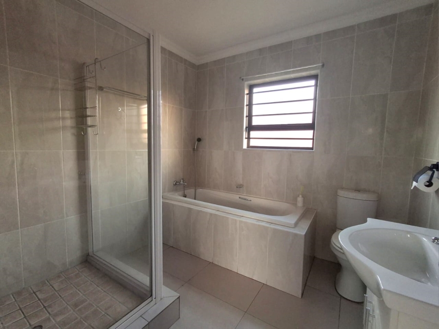 2 Bedroom Property for Sale in Sonneveld Gauteng