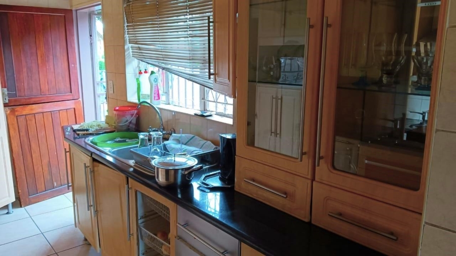 To Let 5 Bedroom Property for Rent in Van Riebeeck Park Gauteng