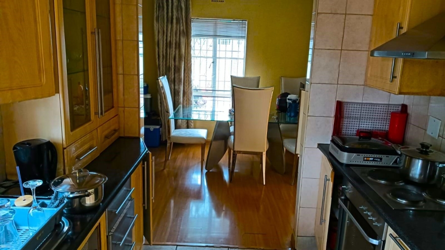 To Let 5 Bedroom Property for Rent in Van Riebeeck Park Gauteng