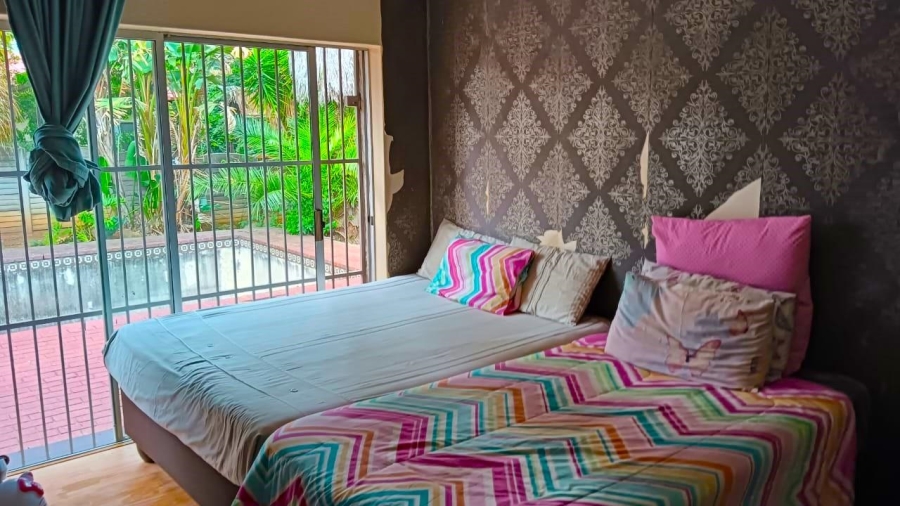 To Let 5 Bedroom Property for Rent in Van Riebeeck Park Gauteng