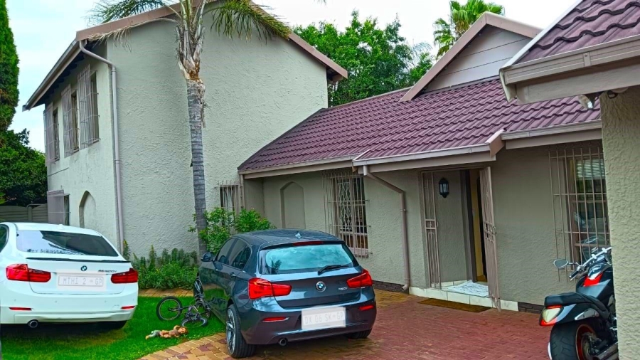 To Let 5 Bedroom Property for Rent in Van Riebeeck Park Gauteng
