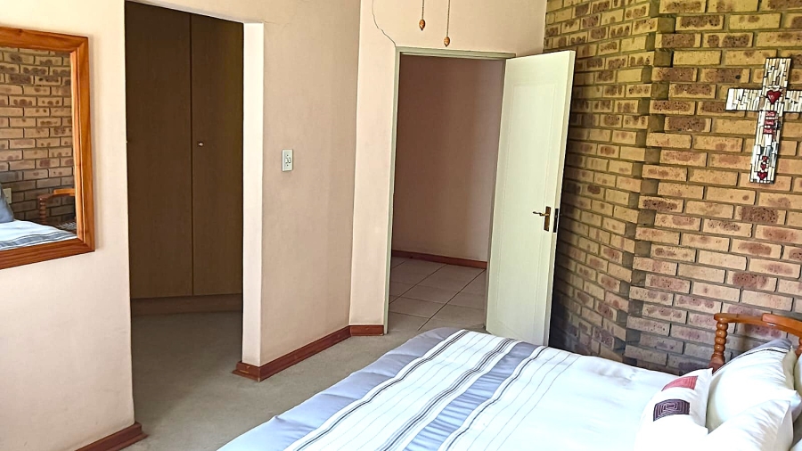 4 Bedroom Property for Sale in Edleen Gauteng