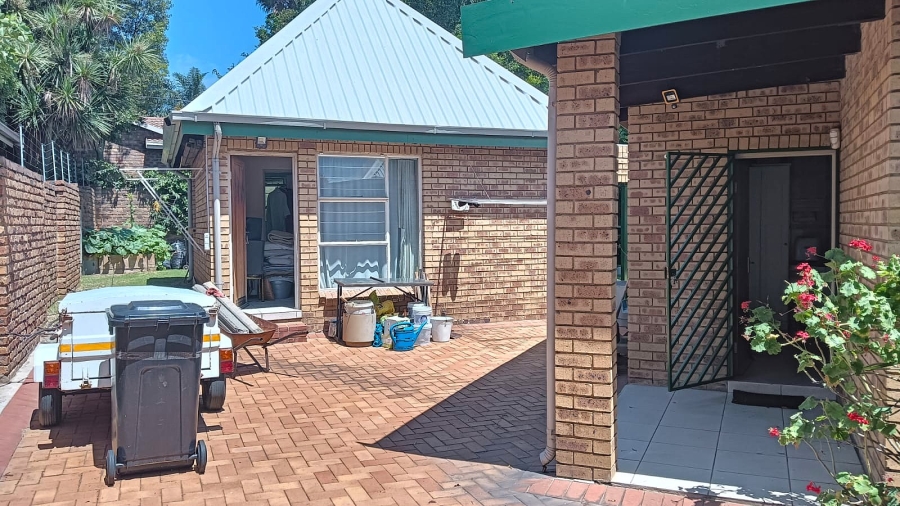 4 Bedroom Property for Sale in Edleen Gauteng