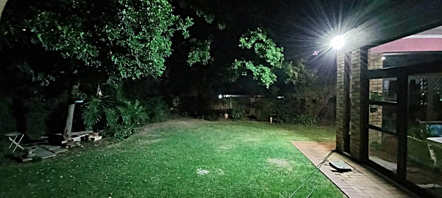 4 Bedroom Property for Sale in Edleen Gauteng