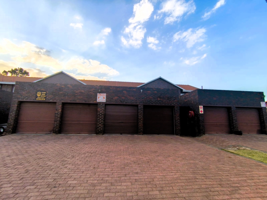 3 Bedroom Property for Sale in Brackenhurst Gauteng