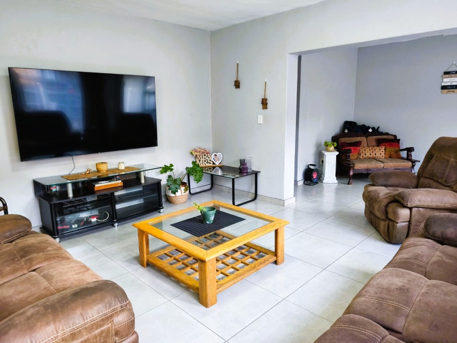 3 Bedroom Property for Sale in Brackenhurst Gauteng