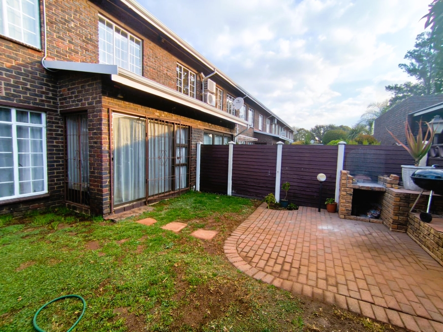 3 Bedroom Property for Sale in Brackenhurst Gauteng