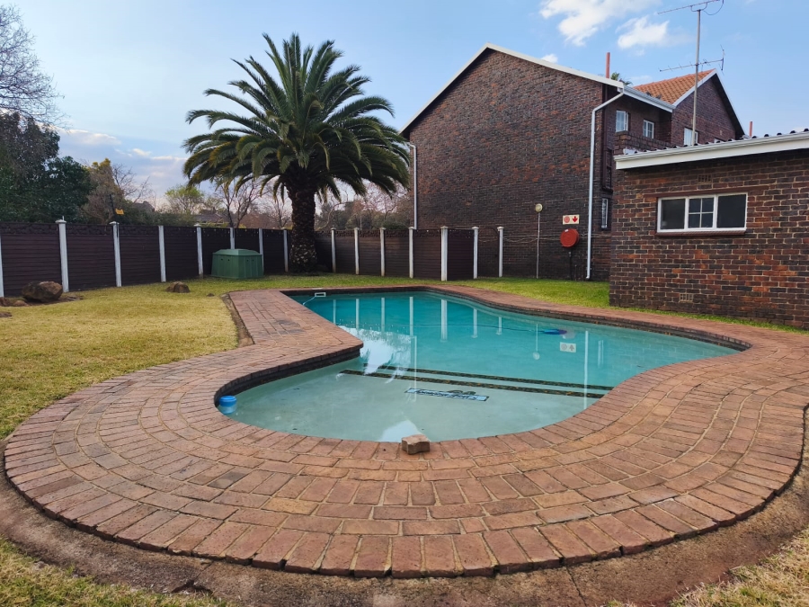 3 Bedroom Property for Sale in Brackenhurst Gauteng