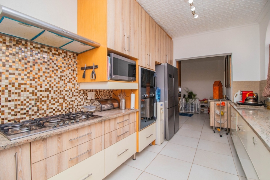 4 Bedroom Property for Sale in Glen Marais Gauteng