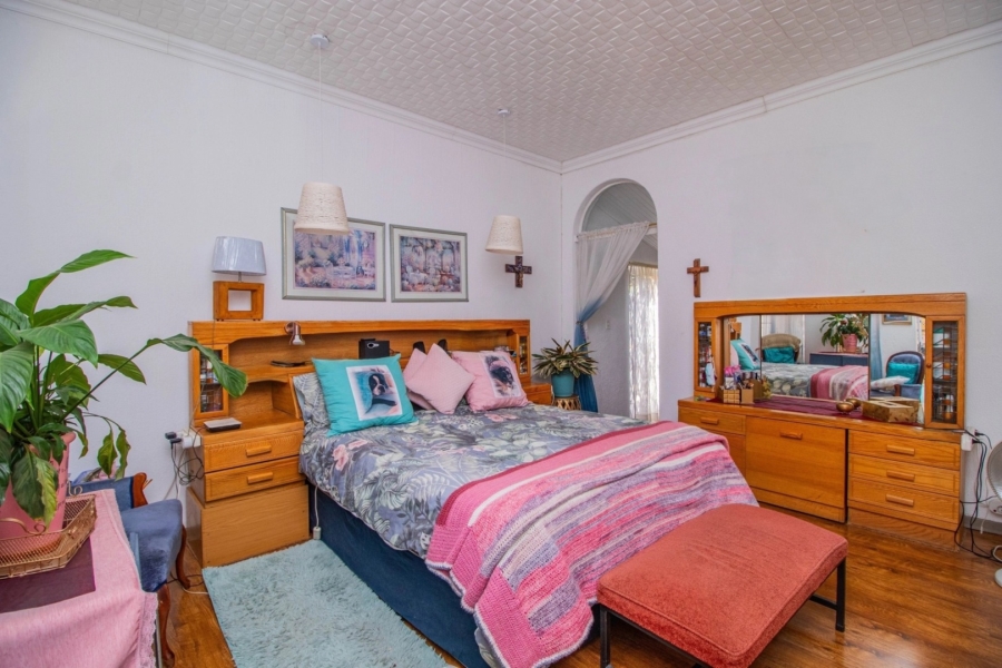 4 Bedroom Property for Sale in Glen Marais Gauteng