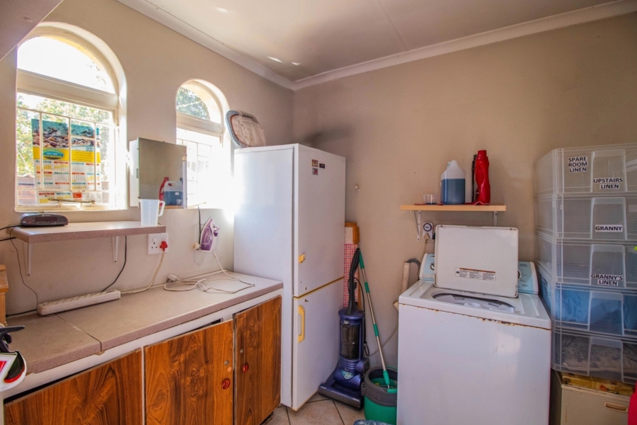 4 Bedroom Property for Sale in Glen Marais Gauteng