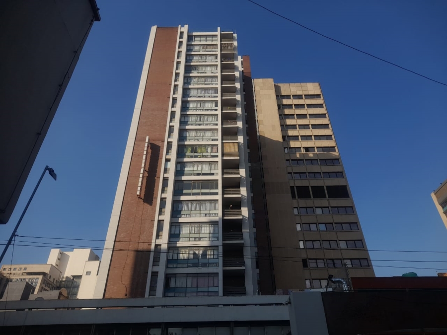 1 Bedroom Property for Sale in Johannesburg Central Gauteng