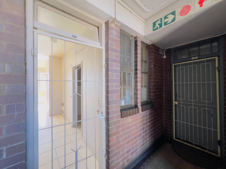 1 Bedroom Property for Sale in Johannesburg Central Gauteng