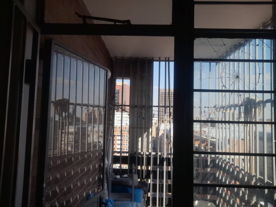1 Bedroom Property for Sale in Johannesburg Central Gauteng