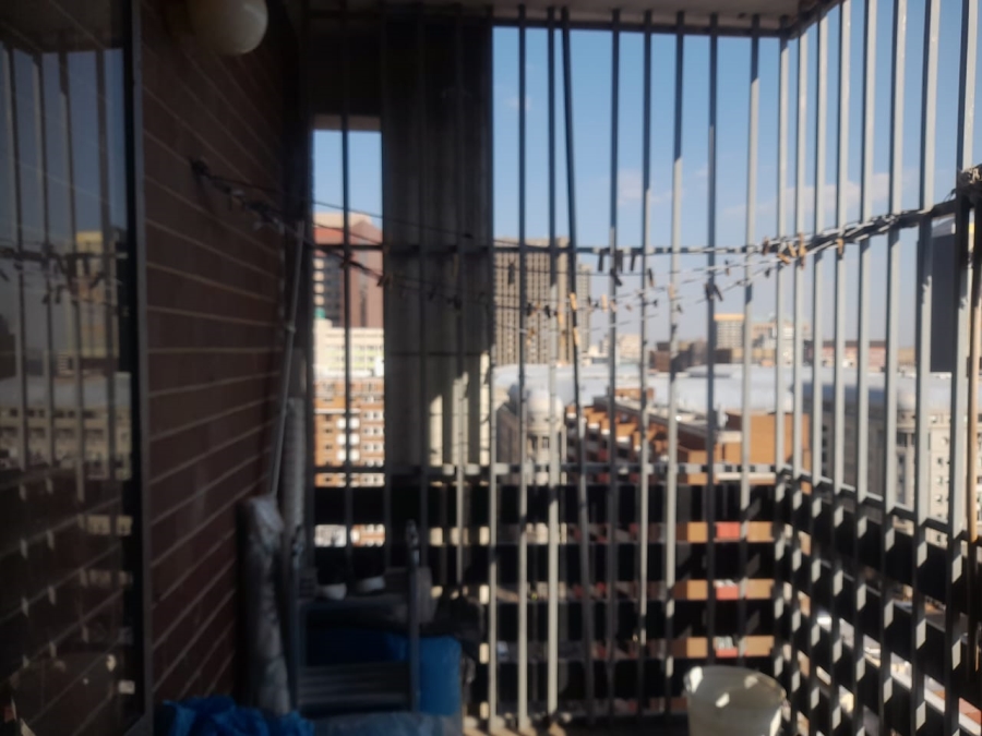 1 Bedroom Property for Sale in Johannesburg Central Gauteng