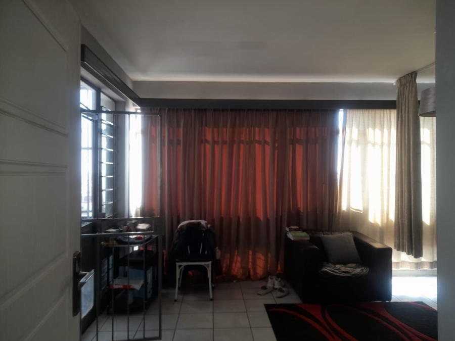 1 Bedroom Property for Sale in Johannesburg Central Gauteng