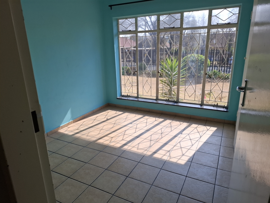 3 Bedroom Property for Sale in Edleen Gauteng