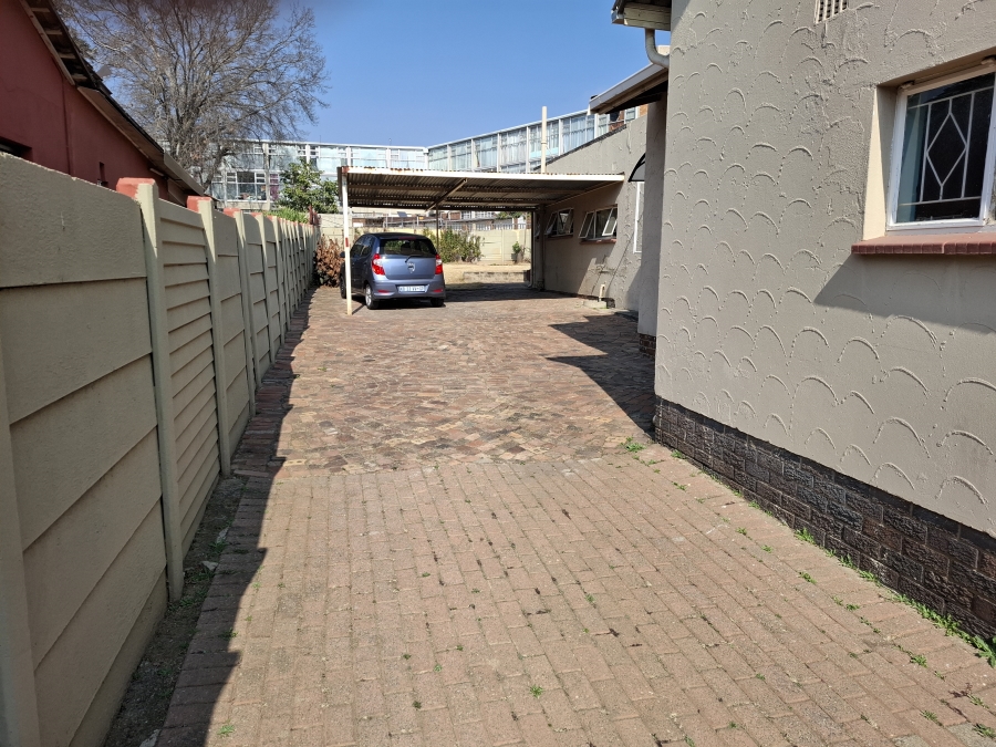 3 Bedroom Property for Sale in Edleen Gauteng