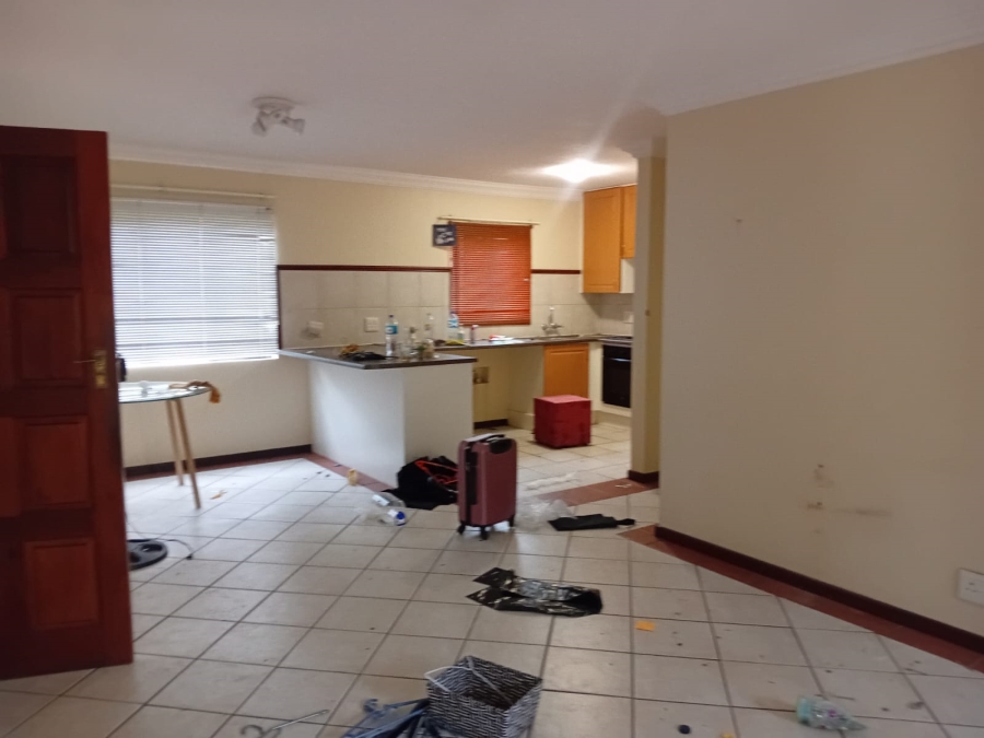 To Let 2 Bedroom Property for Rent in Die Hoewes Gauteng