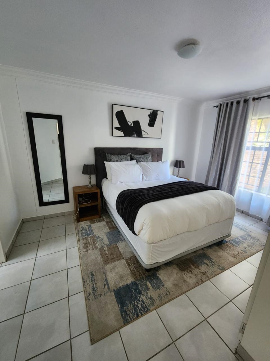 To Let 2 Bedroom Property for Rent in Die Hoewes Gauteng