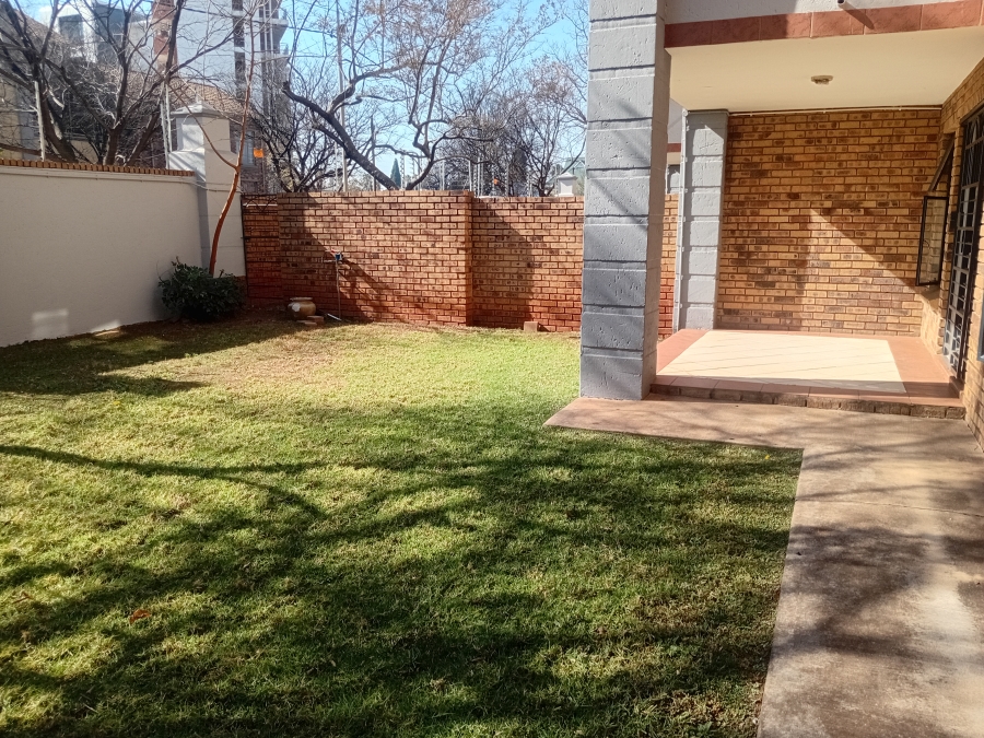 To Let 2 Bedroom Property for Rent in Die Hoewes Gauteng