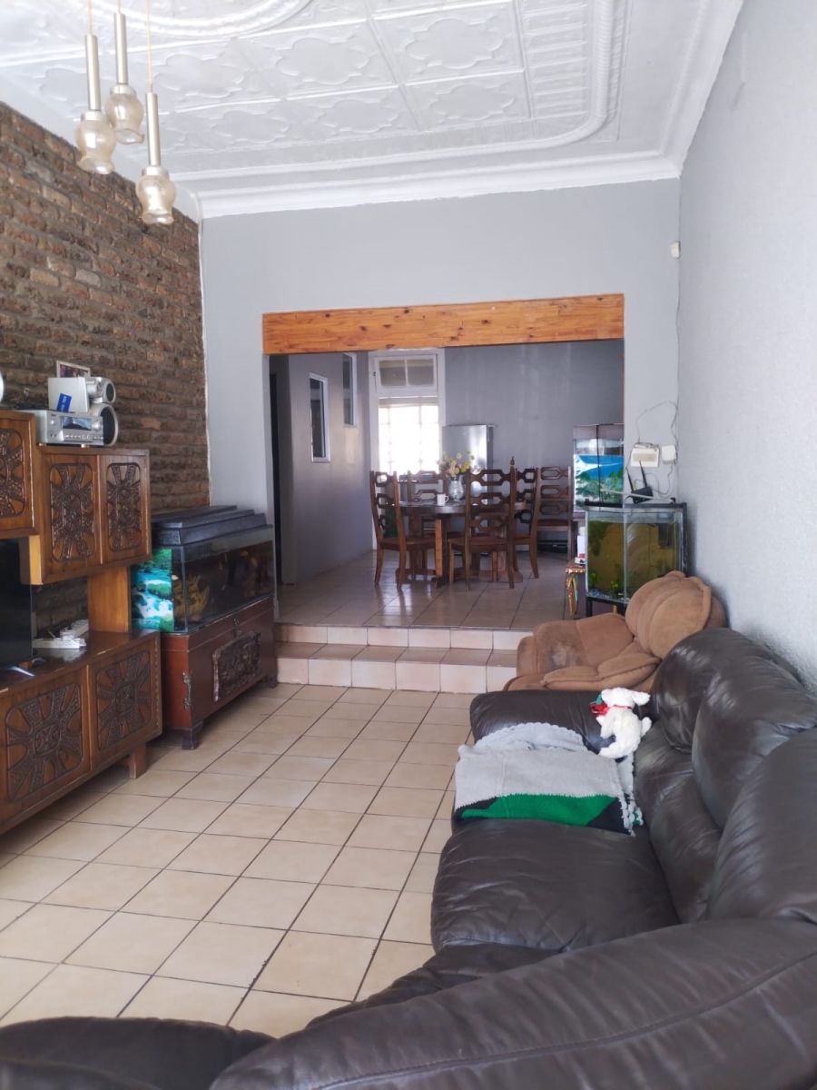 4 Bedroom Property for Sale in Wentworth Park Gauteng